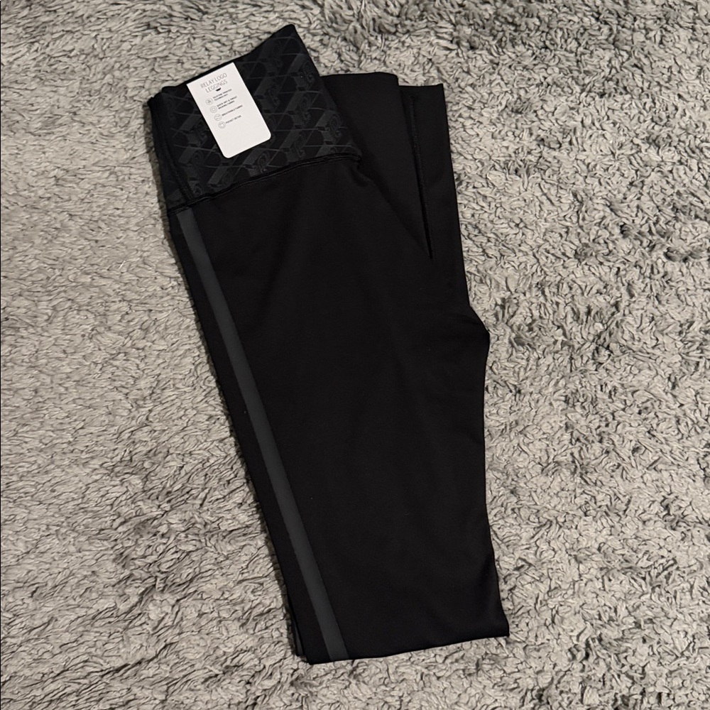 VS pink RELAY COMPRESSION LEGGINGS - Picture 3 of 3